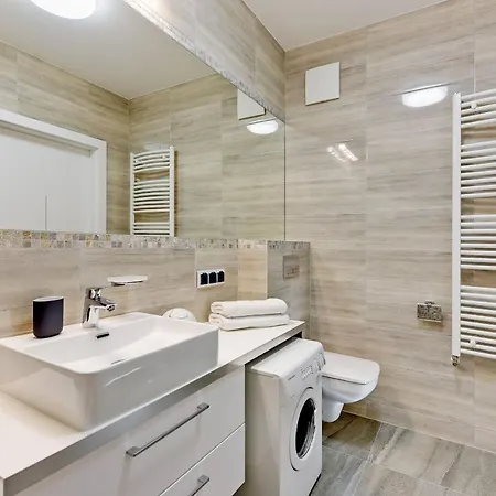 Apartamento Aviator Modern 83 *