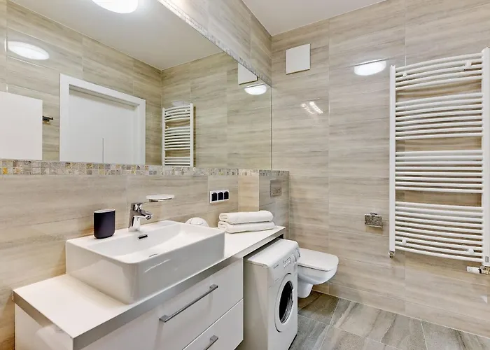 Daire Aviator Modern 83 *